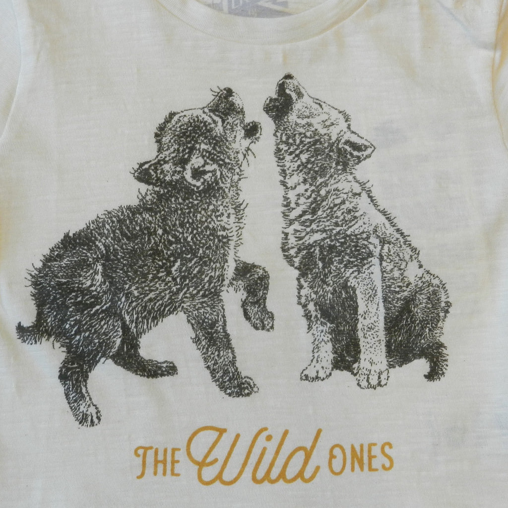 wolf cubs - t-shirt